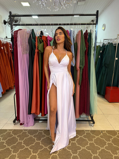 VESTIDO ALCINHA COM DECOTE FENDA LISO